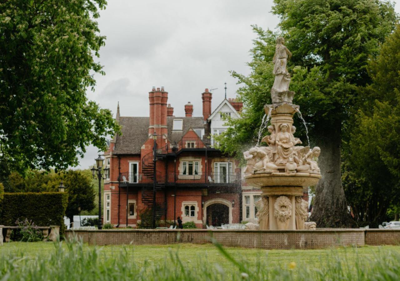 Berwick Lodge Almondsbury Exterior photo
